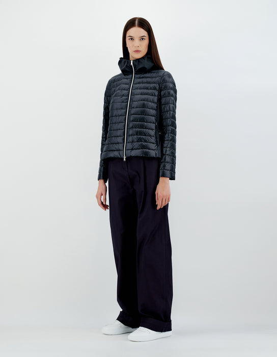 ベスト・ジレ HERNO FW24 Wool hooded sleeve (PI00128DR 1985) Women's Coats, Down Jackets, Vests | Herno®